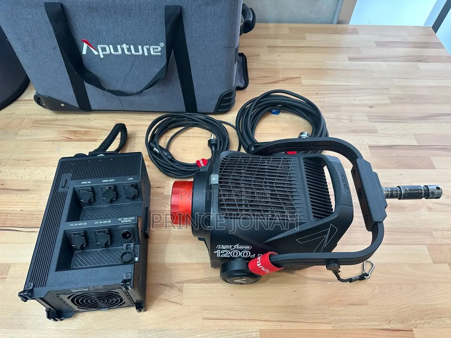 Rent/Hire Aputure Ls 1200d Pro Daylight Led Light Kit Accra Ghana