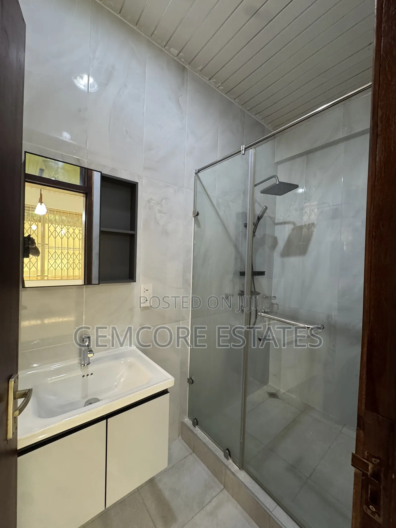 2bdrm Apartment in East Legon for rent