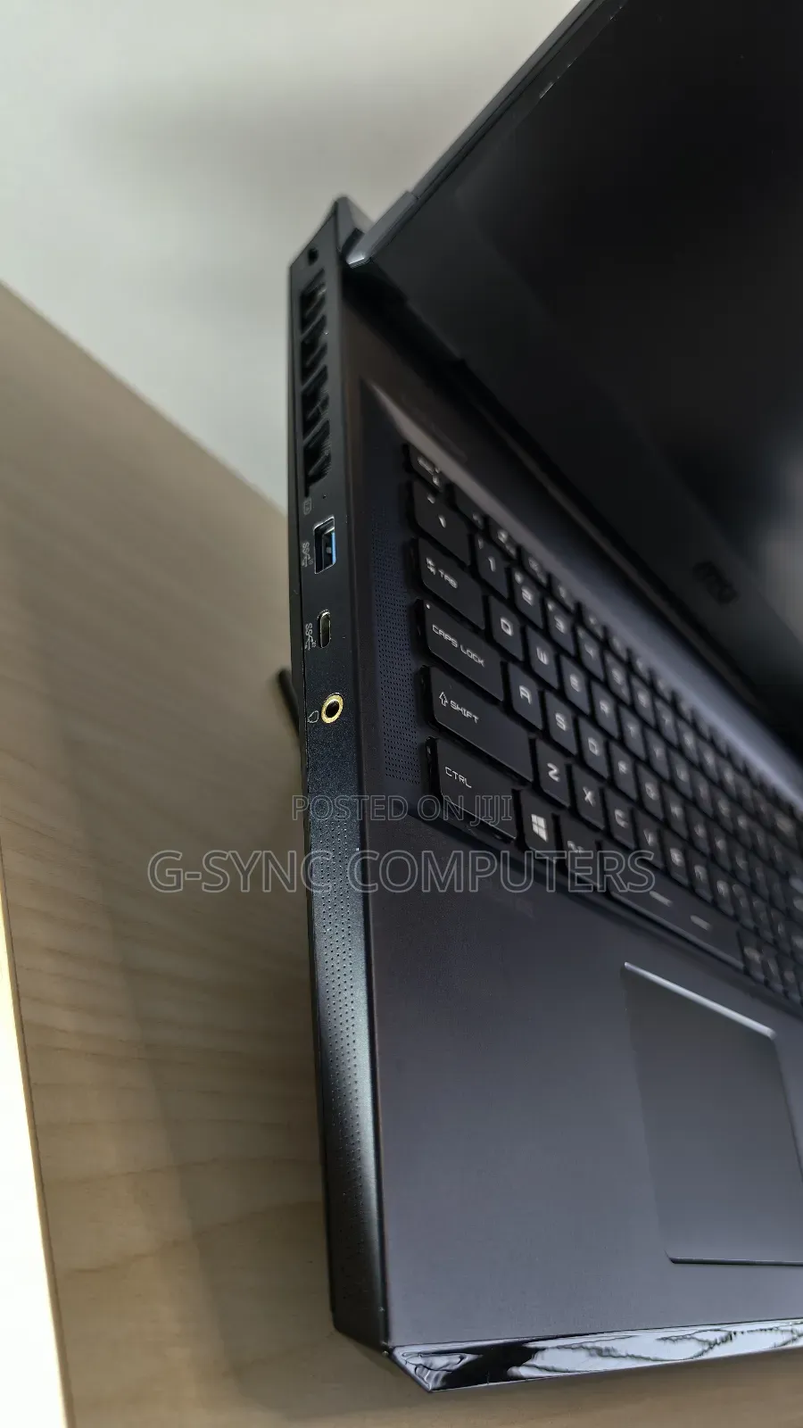 Laptop MSI Raider GE76 12UGS 32GB Intel Core I7 SSD 1T