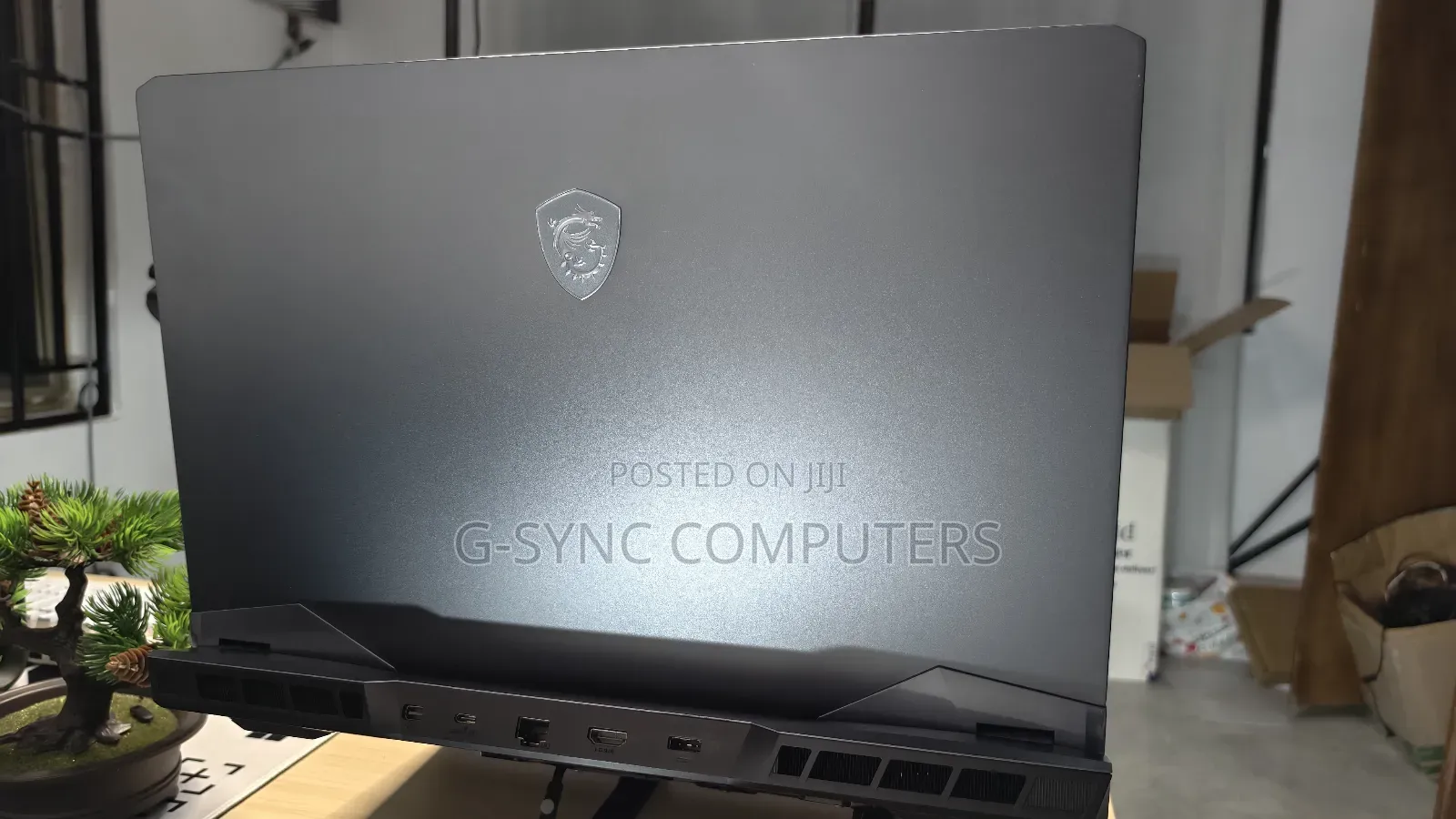 Laptop MSI Raider GE76 12UGS 32GB Intel Core I7 SSD 1T