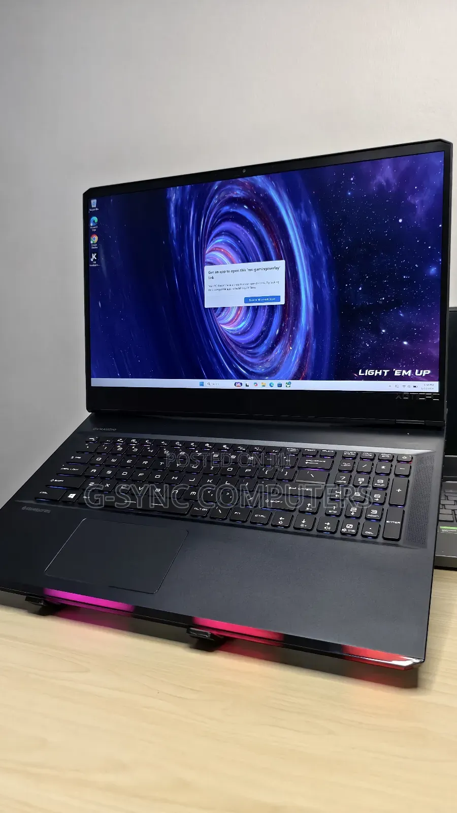 Laptop MSI Raider GE76 12UGS 32GB Intel Core I7 SSD 1T