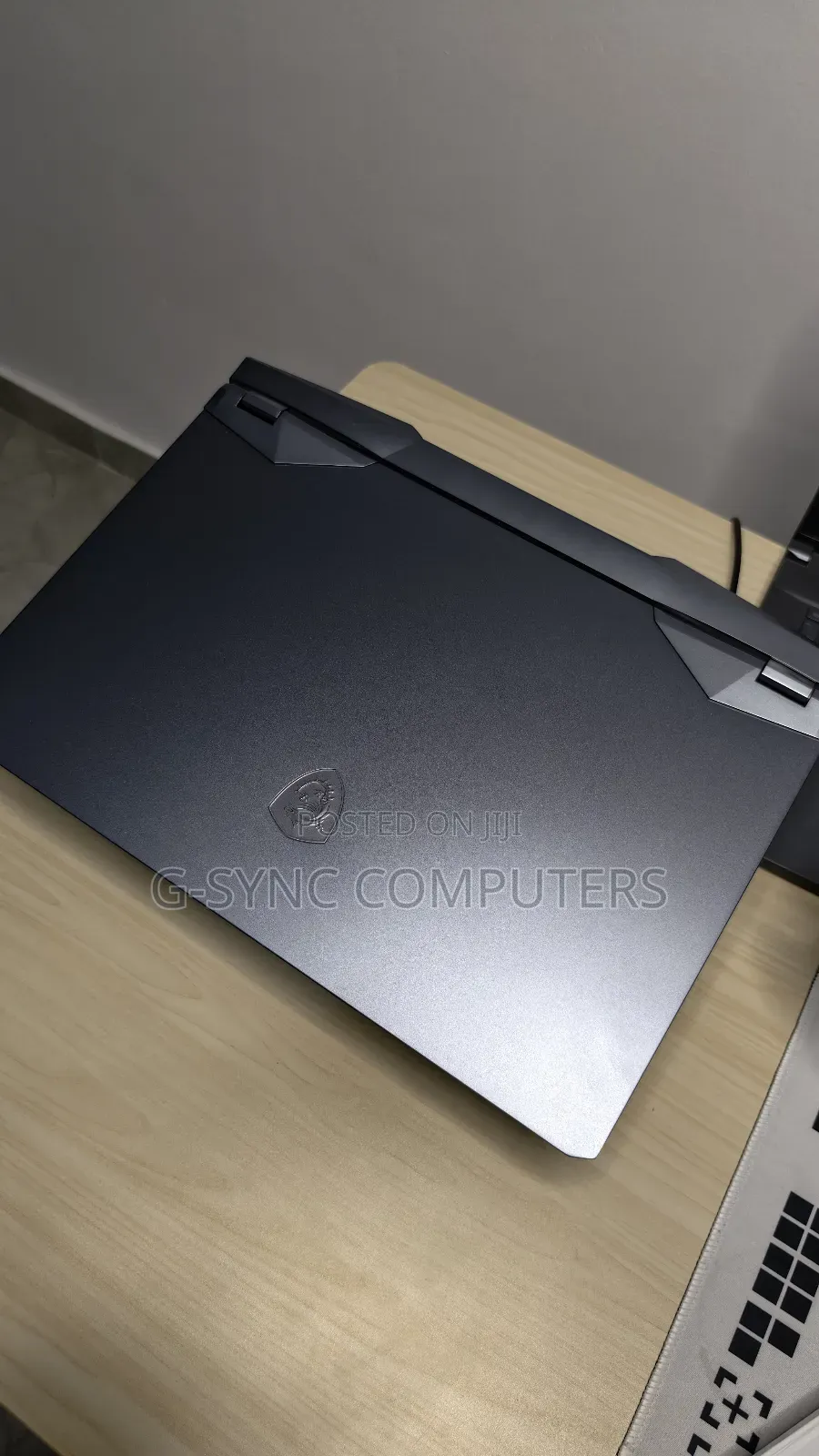 Laptop MSI Raider GE76 12UGS 32GB Intel Core I7 SSD 1T