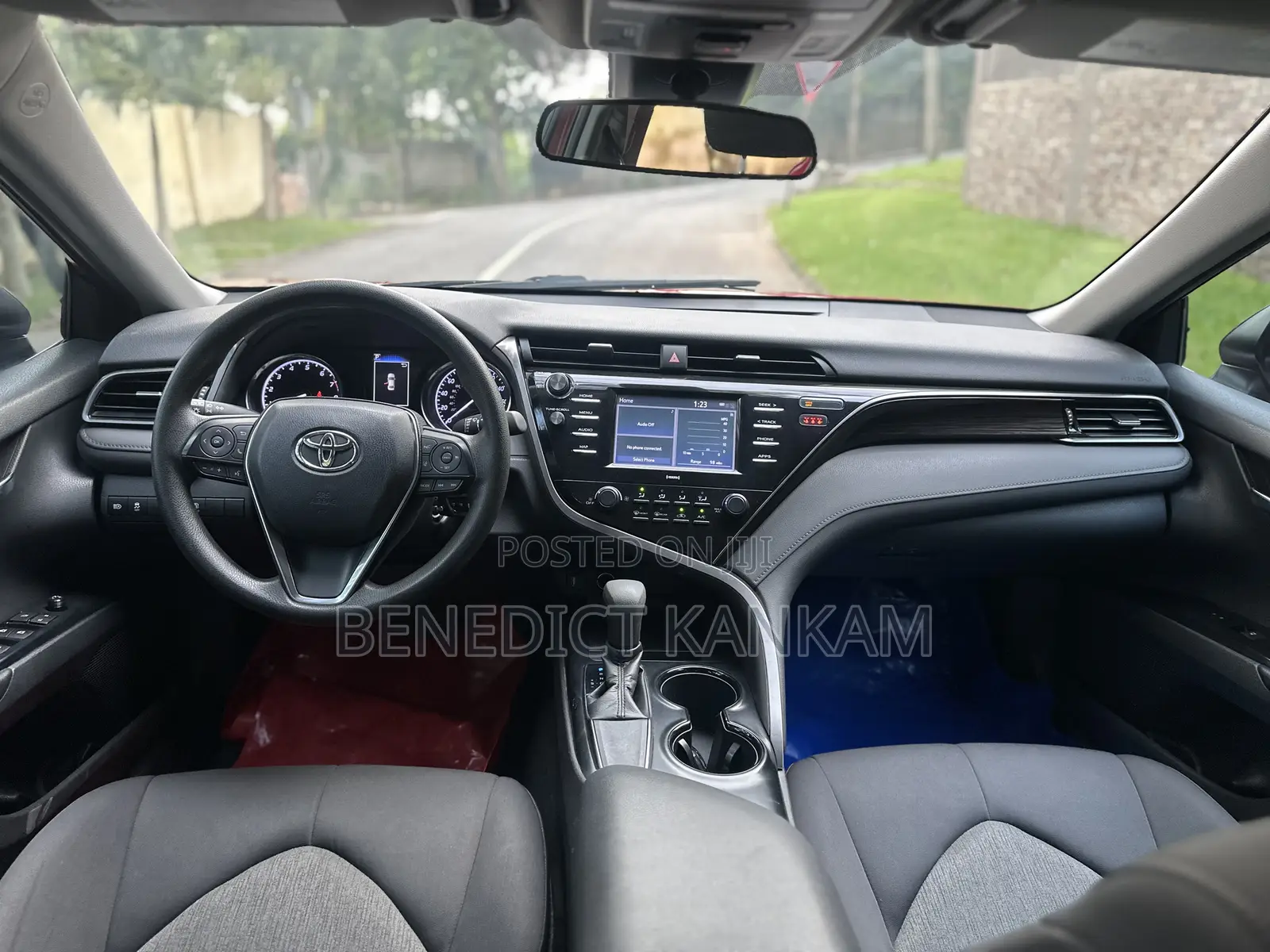 Toyota Camry LE FWD 2020 Burgundy