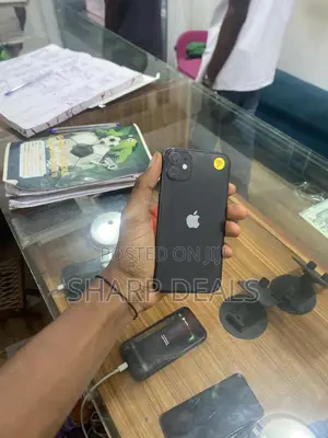 New Apple iPhone 11 128 GB Black