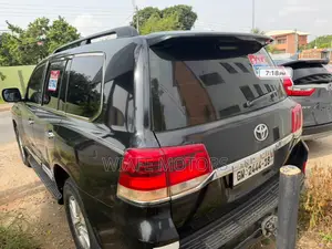 Toyota Land Cruiser 4.0 V6 GXR 2016 Black
