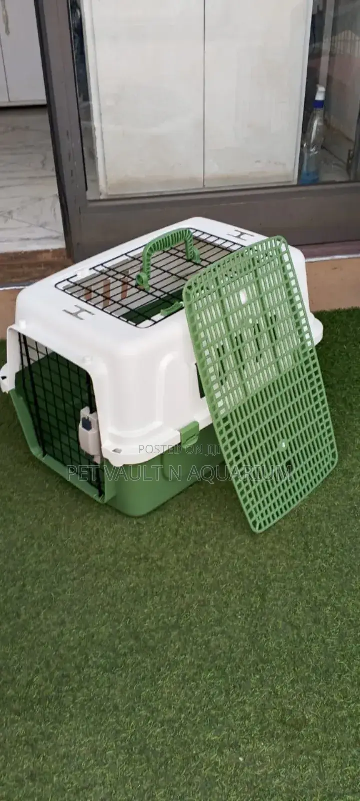 Quality Crate for Travelling Dogs