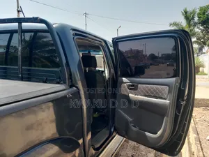 Toyota Hilux 2013 Green