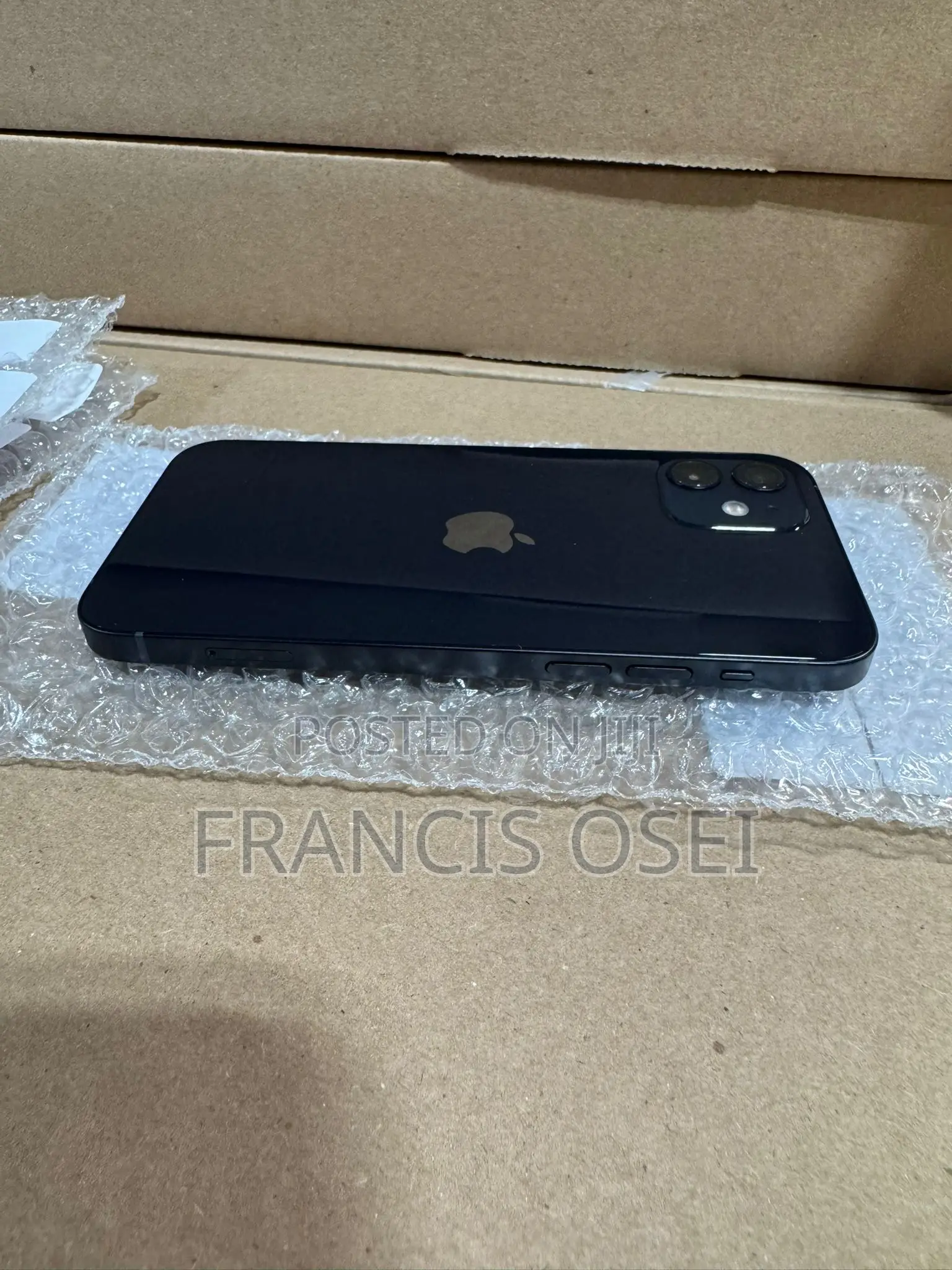 Apple iPhone 12 64 GB