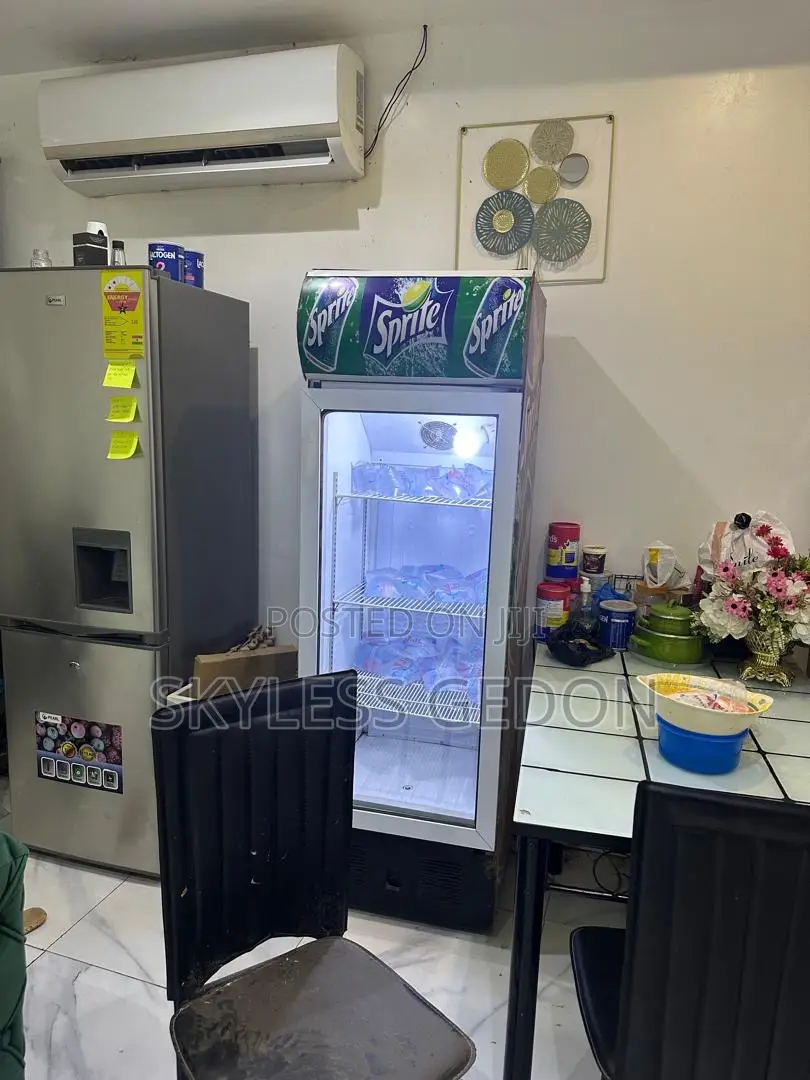 Display Fridge Fast Cooling Clean Selling At A Cool Price
