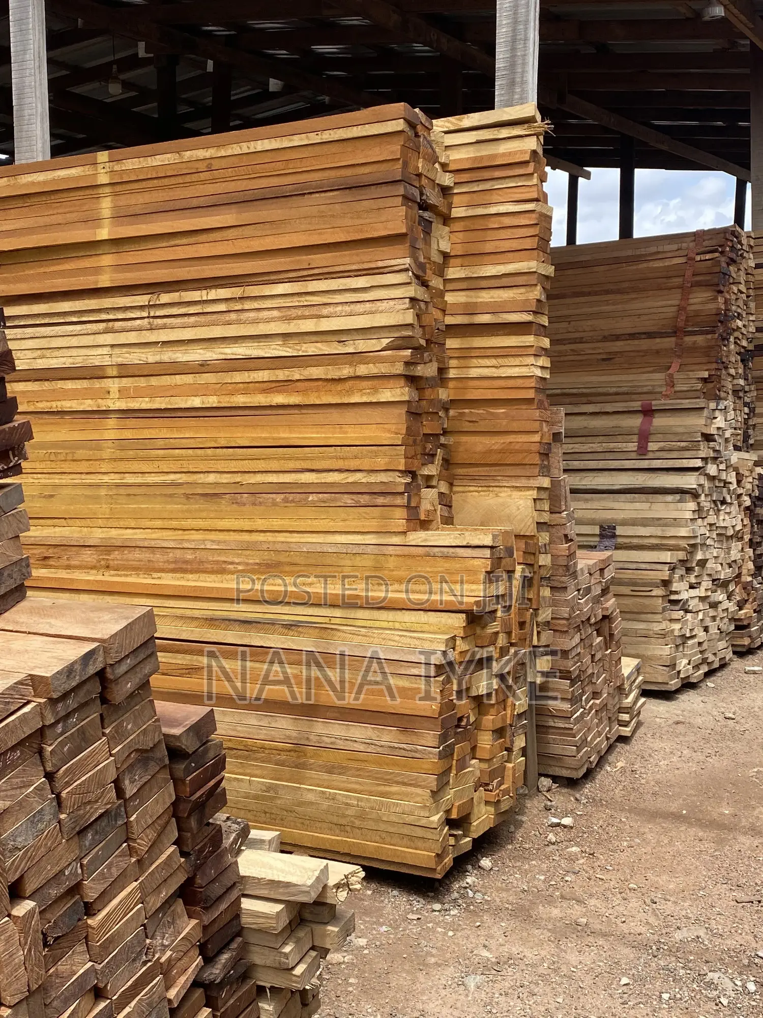 Roofing and Furniture Wood for Sale at an Affordable Price