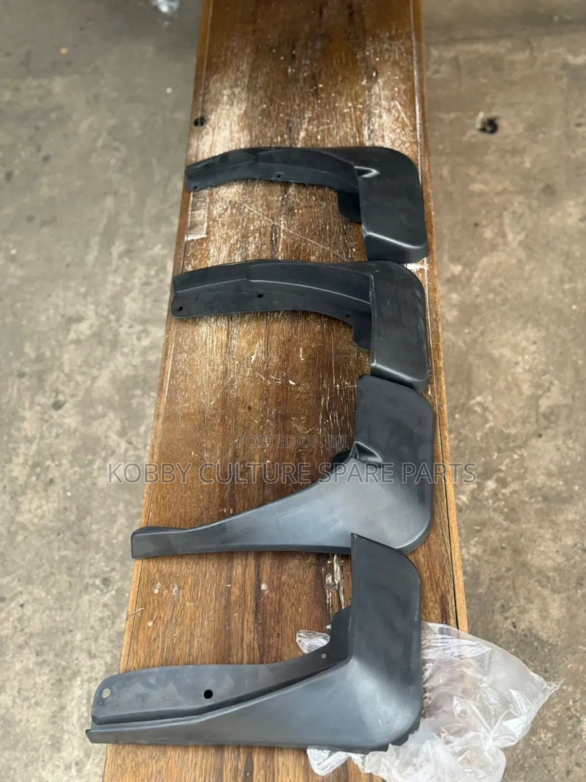 Original Honda Crv 2017-23 Fender Guard Available For All Cars