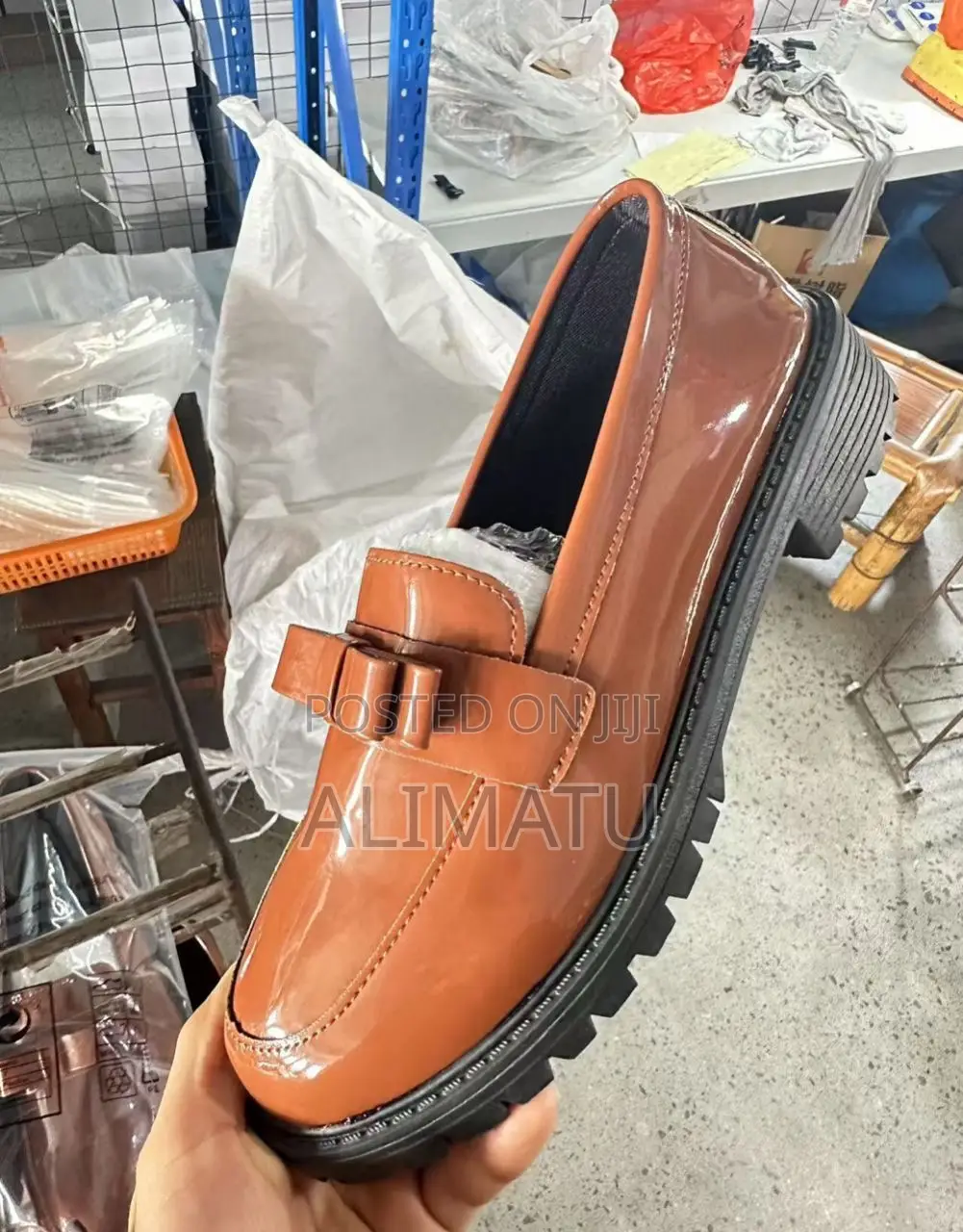 Unisex Mirror Shoe