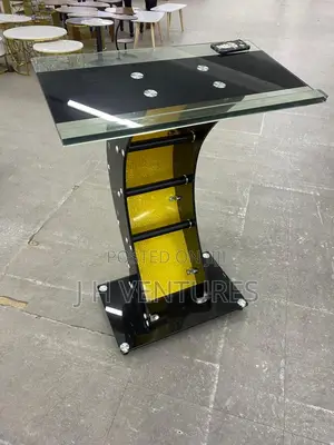 Curved Glass Pulpit