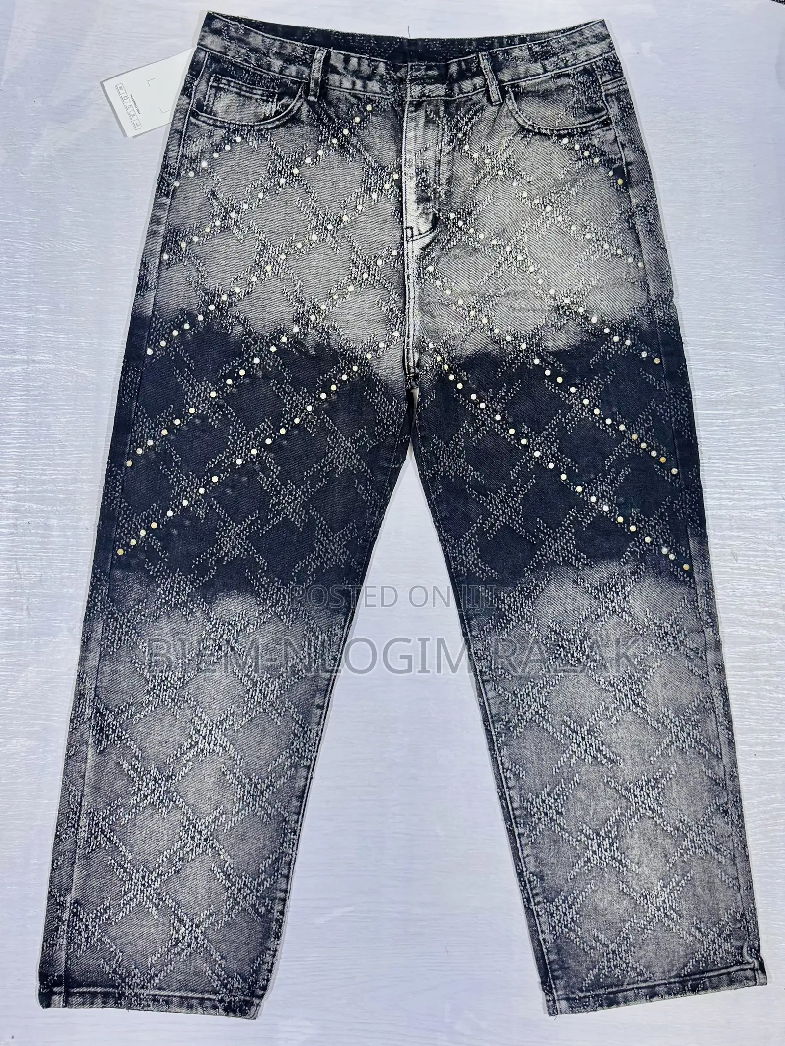 High Quality Size 38 Baggy Jeans Available in Stock