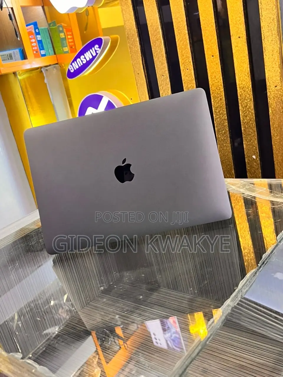 Laptop Apple MacBook Pro 8GB Intel Core M SSD 256GB