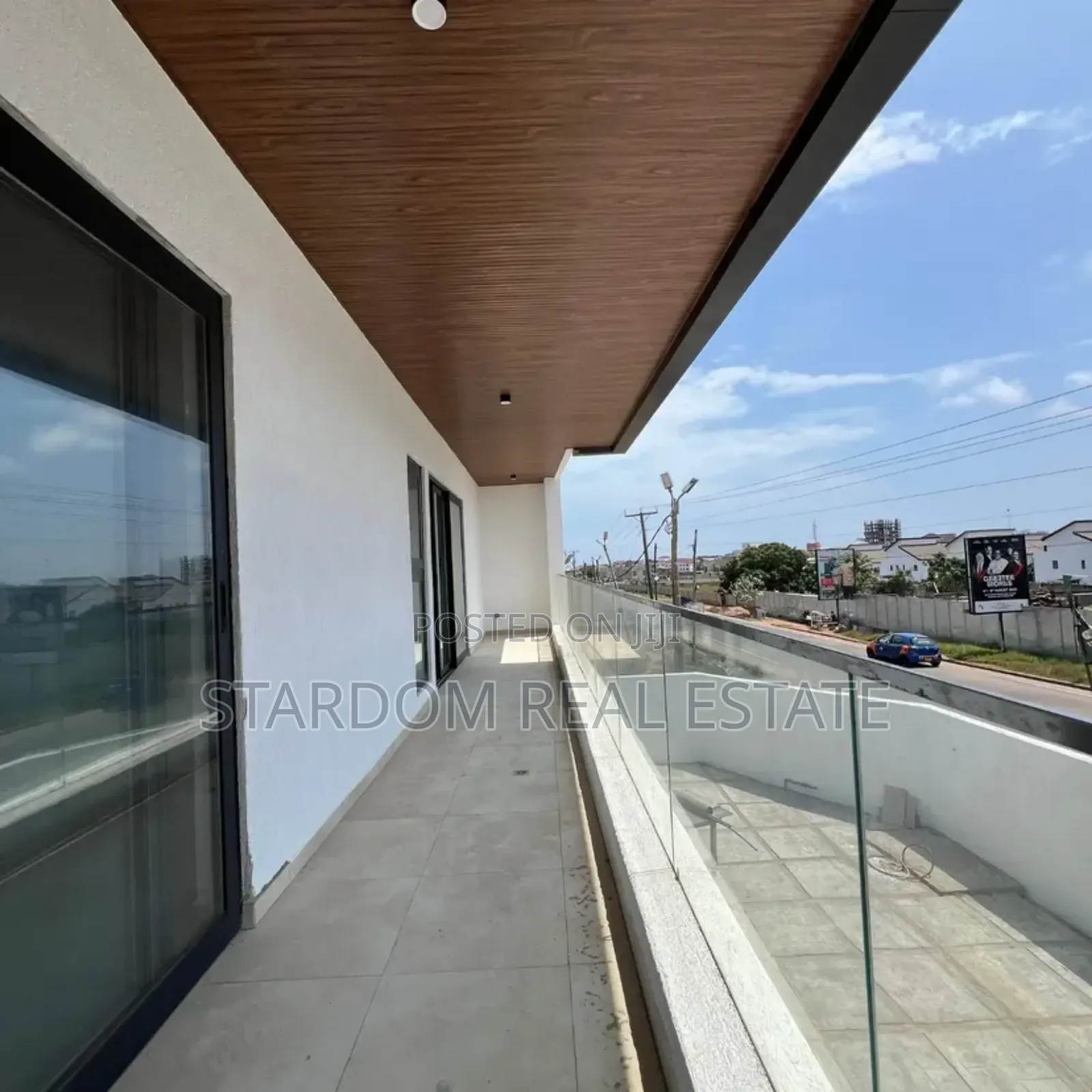 5bdrm Duplex in East Airport, Spintex for sale