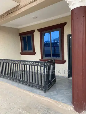 1bdrm Room & Parlour in Tuba Apartments, Toll Booth for rent