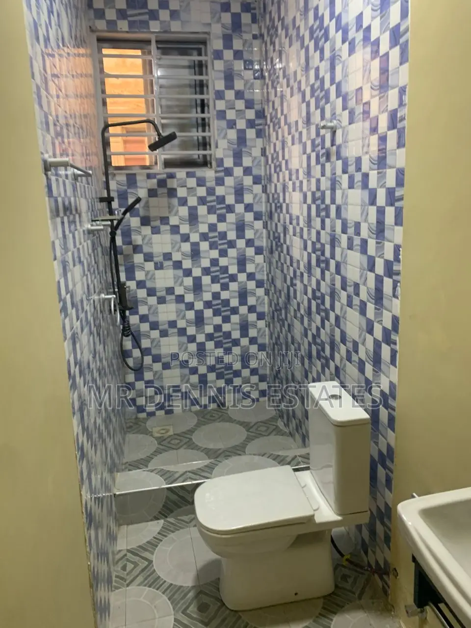 1bdrm Room & Parlour in Tuba Apartments, Toll Booth for rent