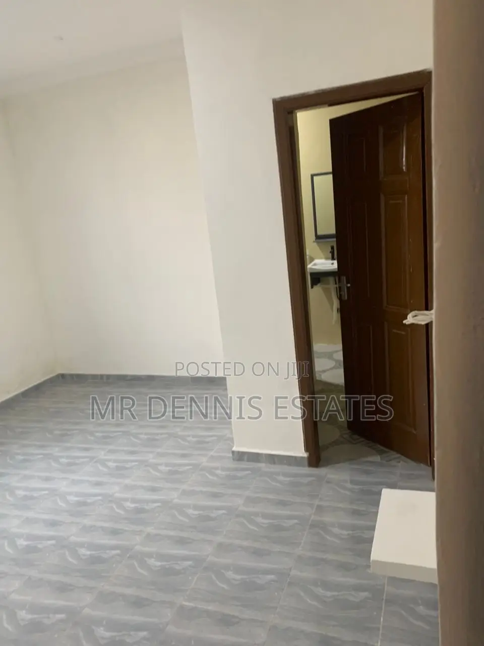 1bdrm Room & Parlour in Tuba Apartments, Toll Booth for rent