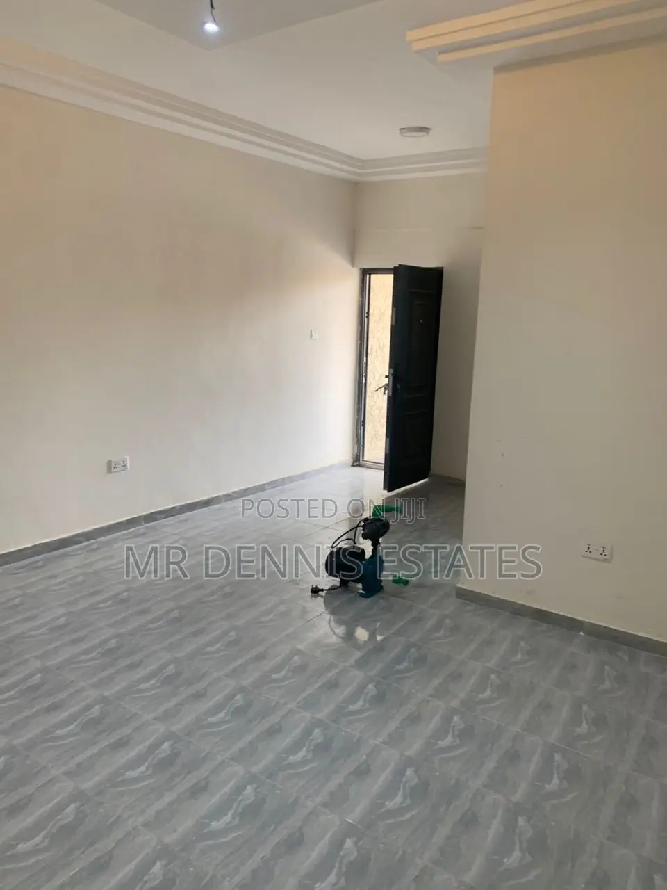 1bdrm Room & Parlour in Tuba Apartments, Toll Booth for rent