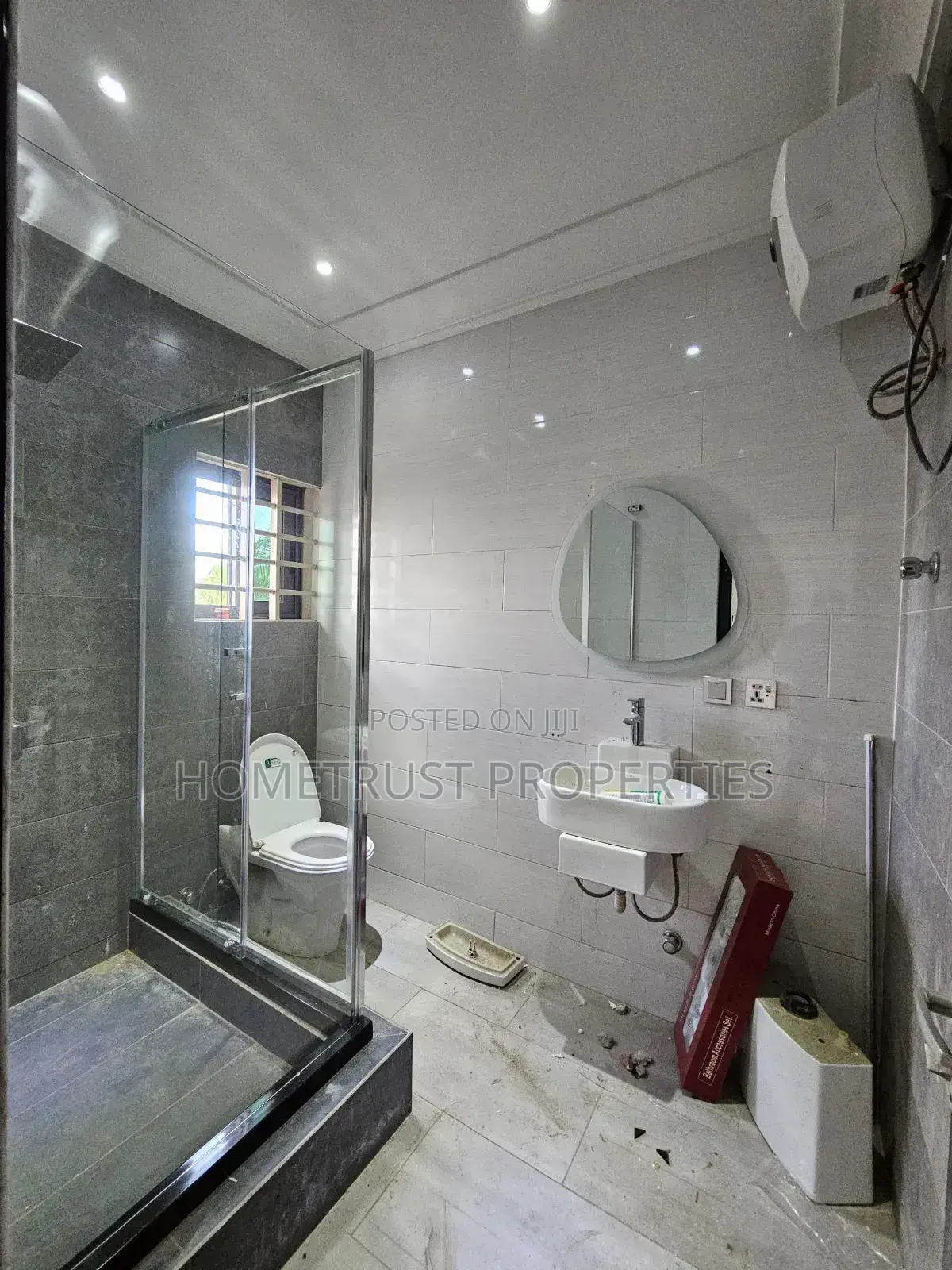 4bdrm Duplex in Hometrust Properties, Madina for sale