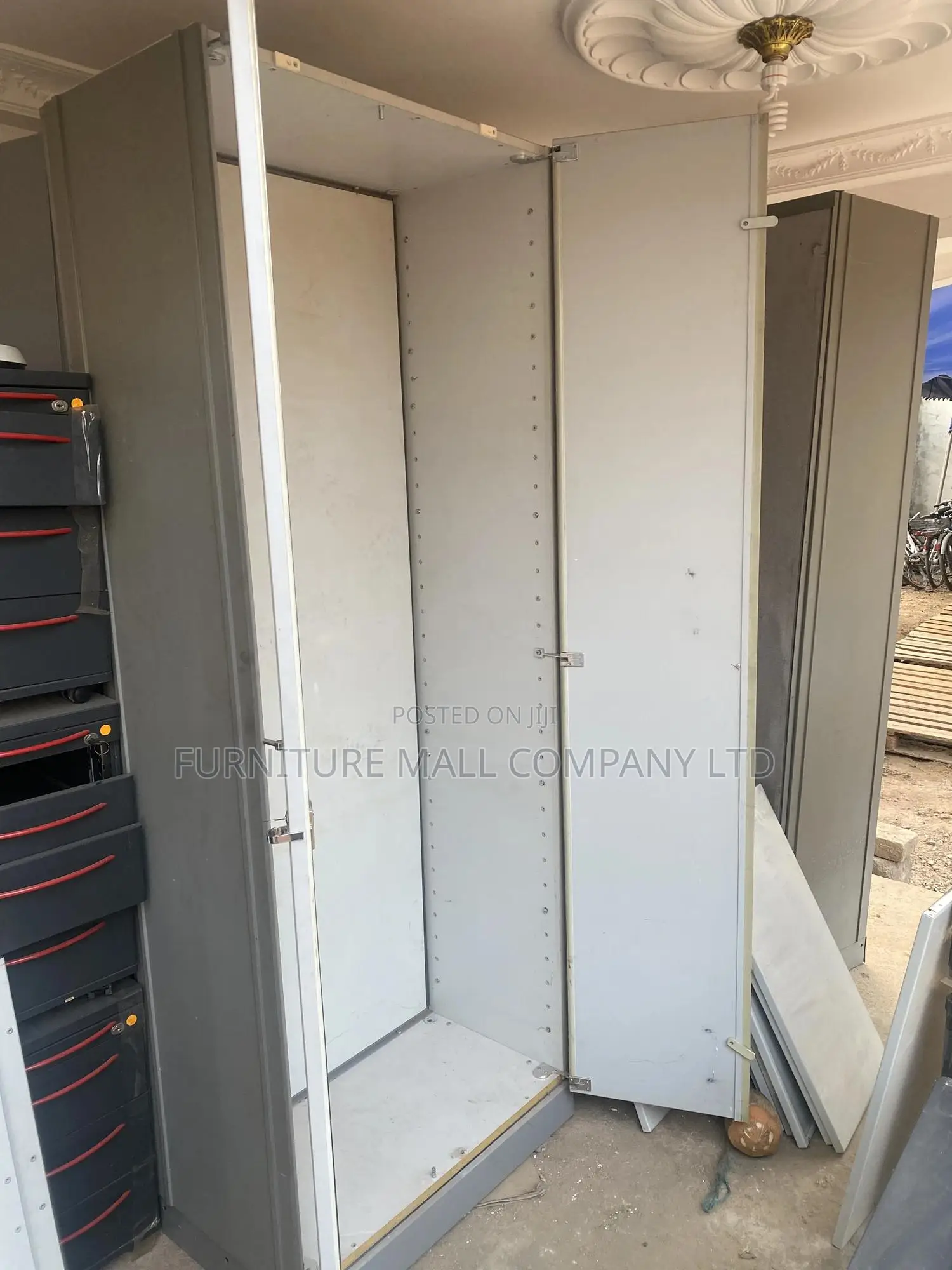 Quality Metal Wardrobe From Europe 2in1. Free Delivery