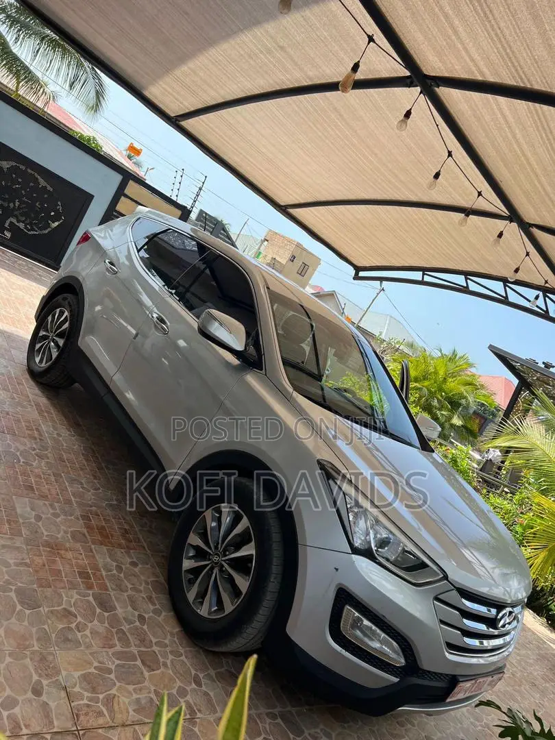 Hyundai Santa Fe 2015 Gray