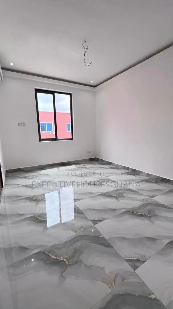 2bdrm House in Nmai-Dzorn for rent