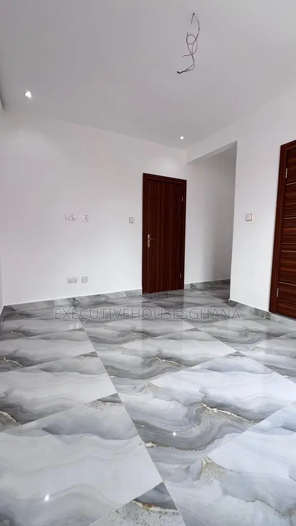 2bdrm House in Nmai-Dzorn for rent