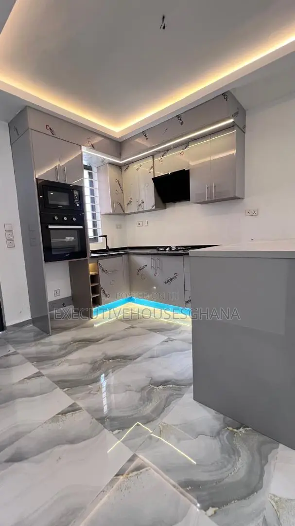 2bdrm House in Nmai-Dzorn for rent