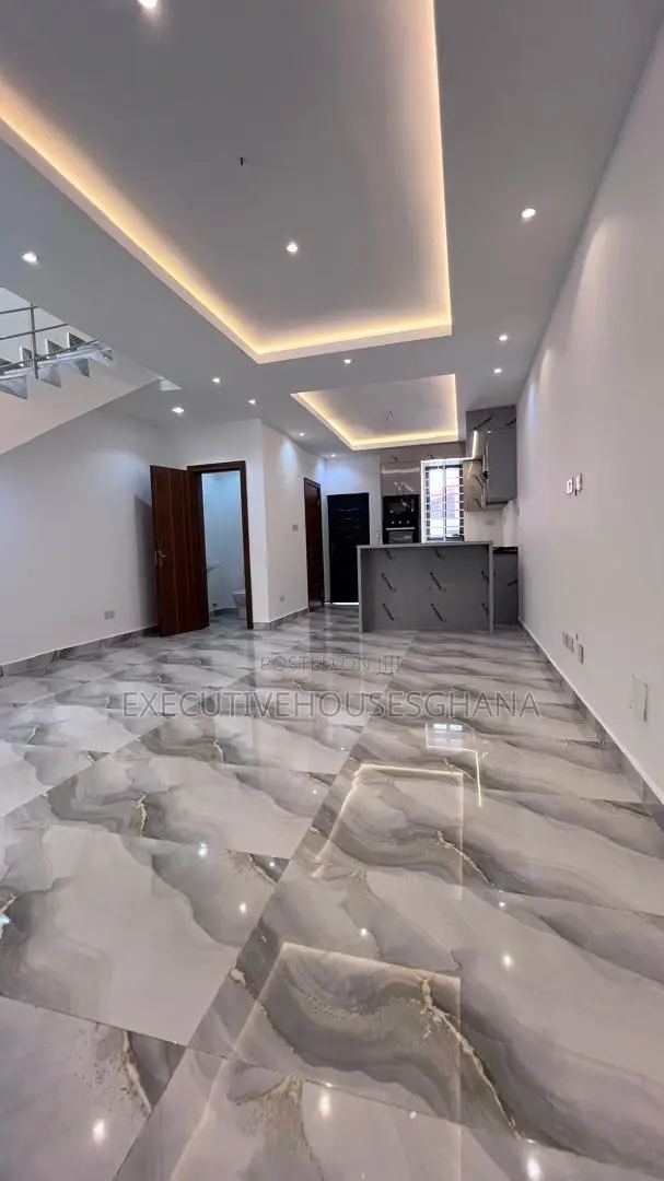 2bdrm House in Nmai-Dzorn for rent