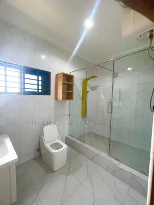 4bdrm House in Tiyumba Real Estate, Ashaley Botwe for sale