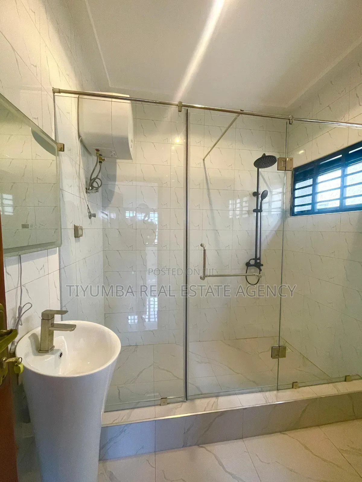 4bdrm House in Tiyumba Real Estate, Ashaley Botwe for sale