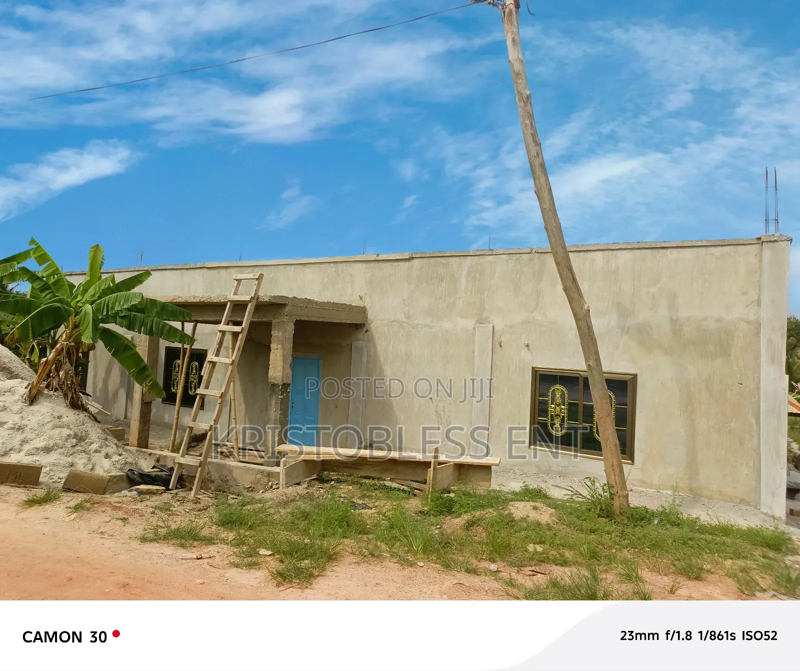 5bdrm House in Obey Francis, Atwima Nwabiagya for sale