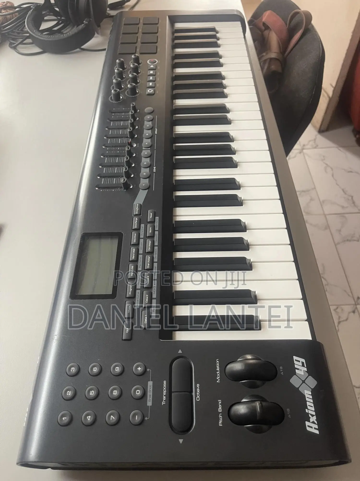 M Audio Axiom 49 Midi Controller + Midi Cable