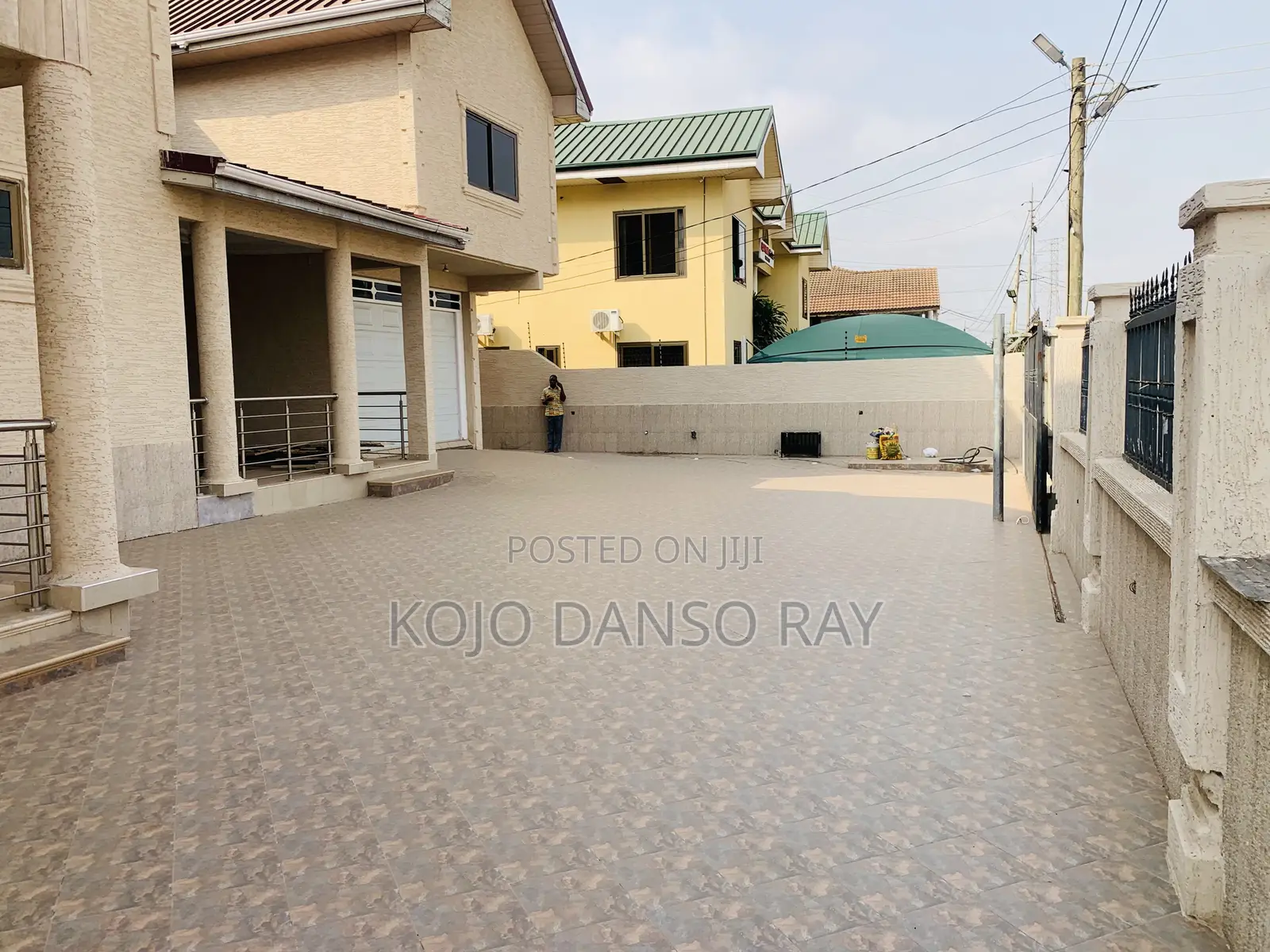 6bdrm House in Pandak Agency, East Legon for rent