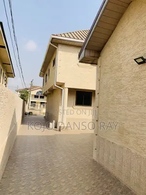 6bdrm House in Pandak Agency, East Legon for rent