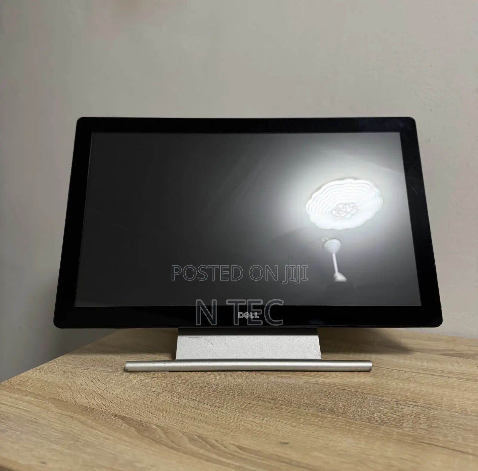 Dell P2314t 23" Led LCD Touchscreen Monitor