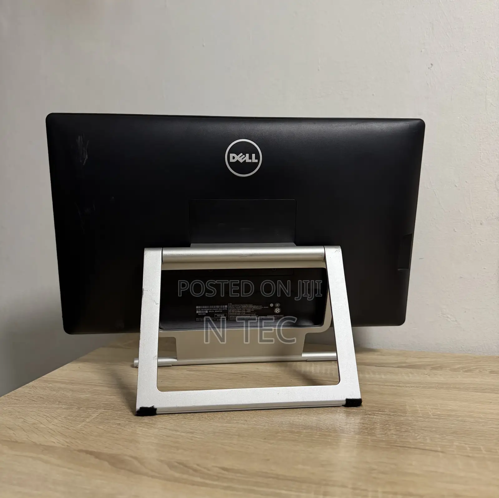 Dell P2314t 23" Led LCD Touchscreen Monitor