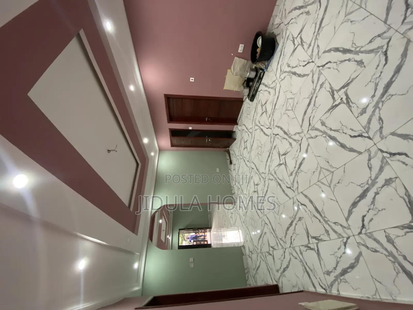4bdrm Apartment in Adenta Rowi, Housing Down for rent