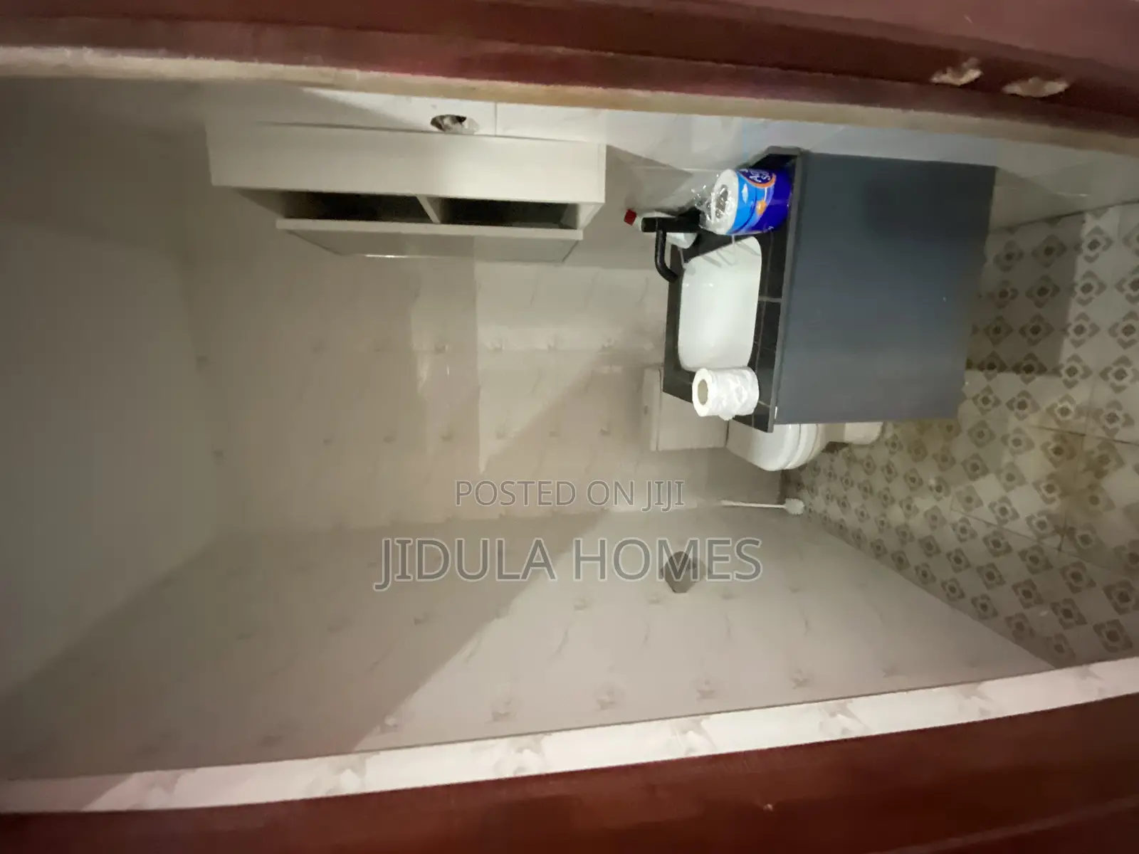 4bdrm Apartment in Adenta Rowi, Housing Down for rent