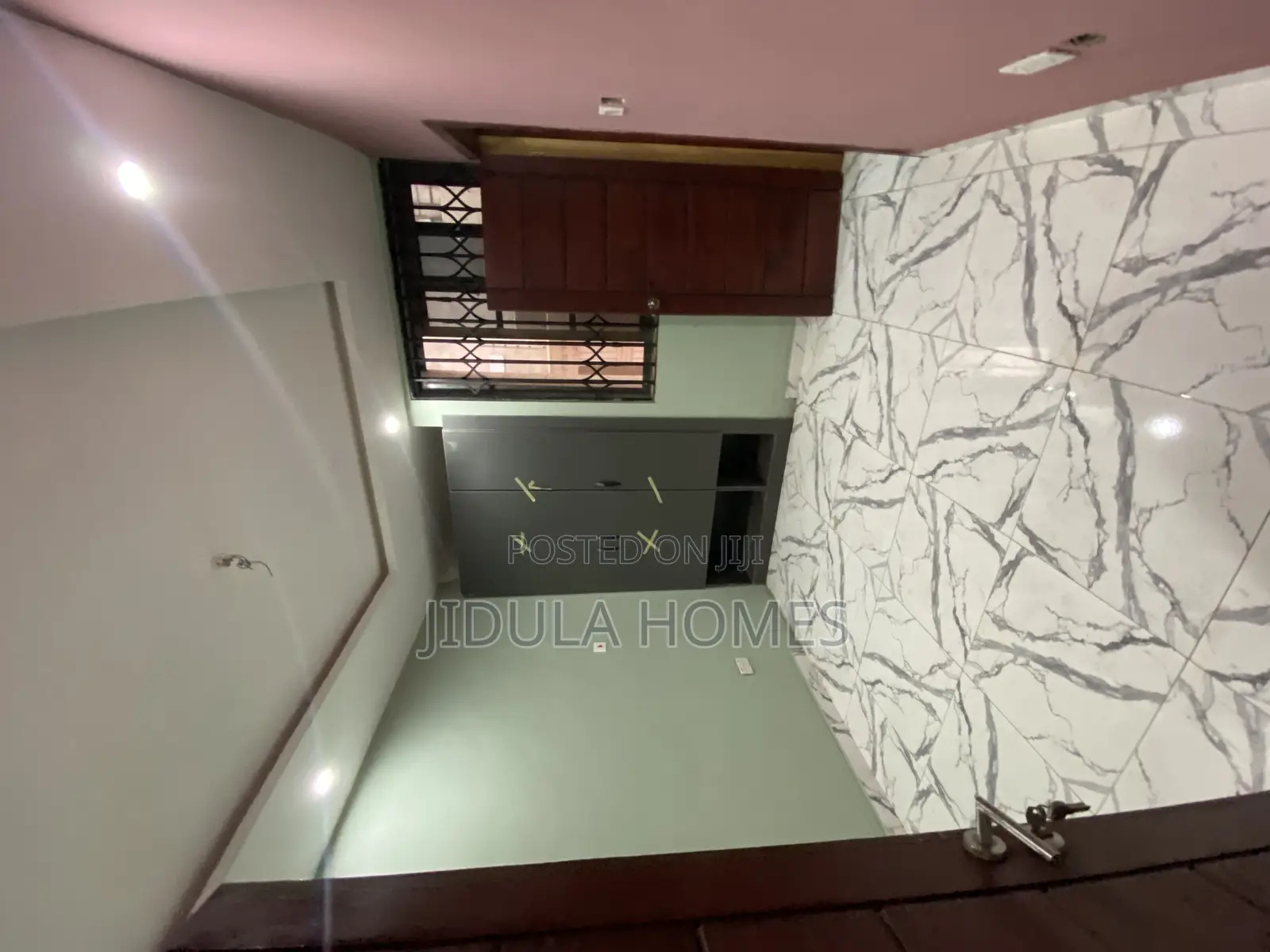 4bdrm Apartment in Adenta Rowi, Housing Down for rent