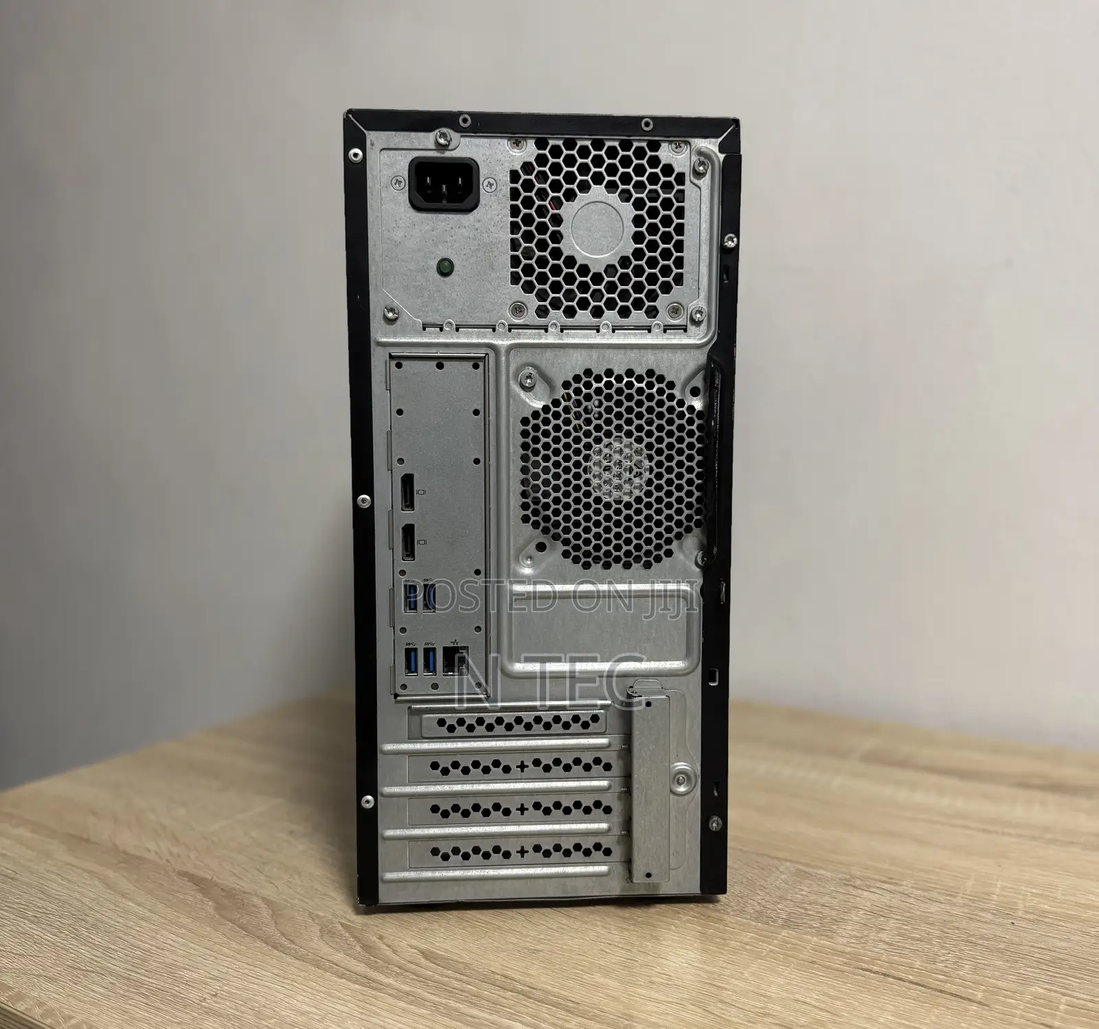 Server HP ProLiant ML 16GB Intel Xeon HDD 256GB