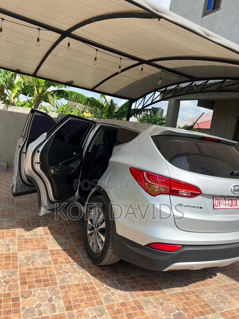 Hyundai Santa Fe 2015 Gray