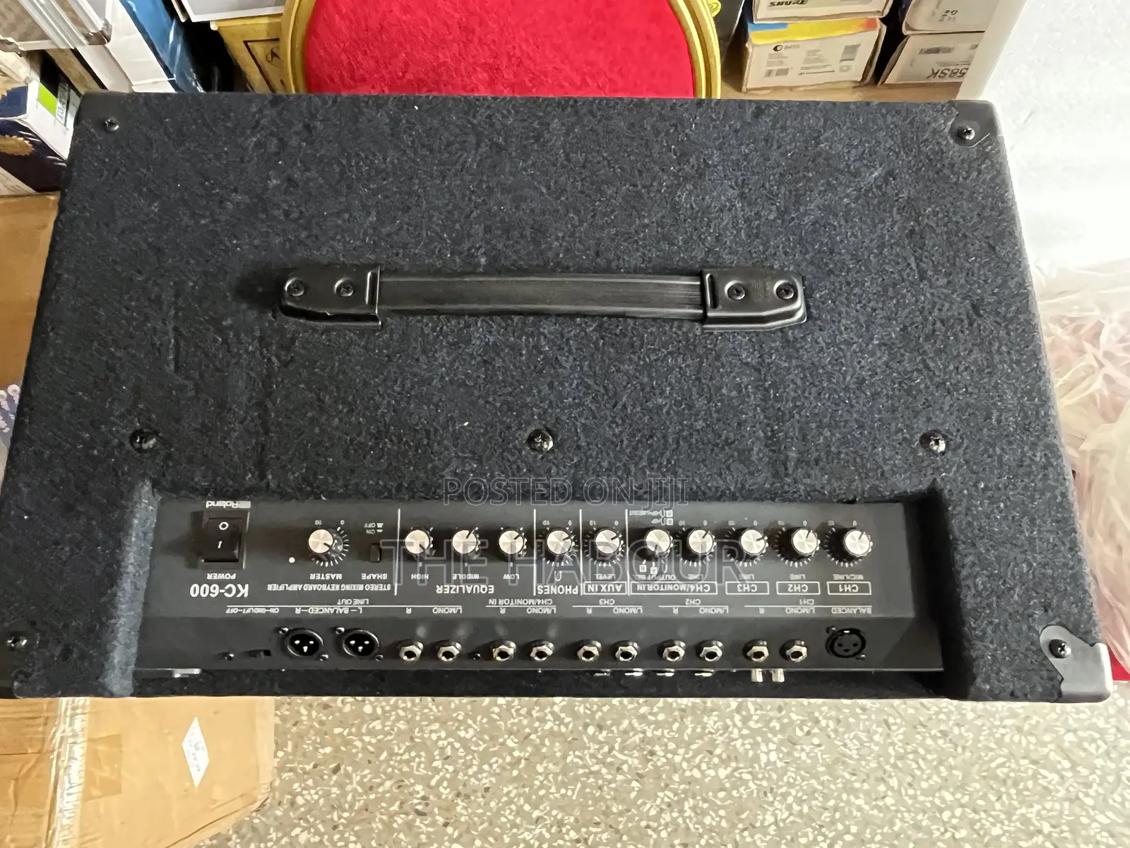 Roland Kc-550 Keyboard Combo