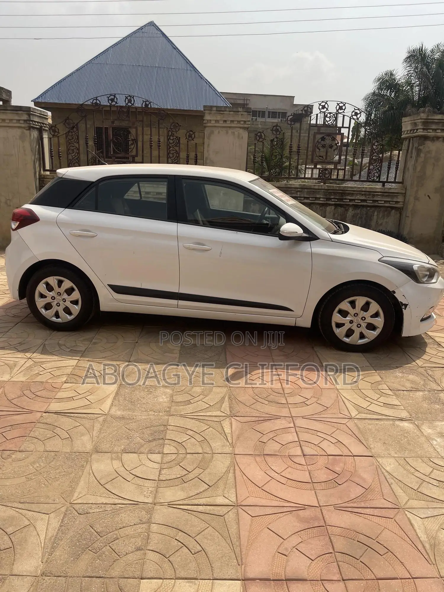 Hyundai i20 1.4 Dual VTVT Petrol (AT) 2016 White