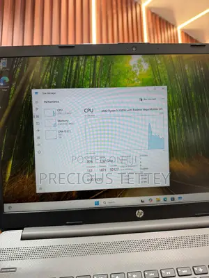 Laptop HP 15-Dw0037wm 8GB AMD Ryzen 5 SSD 256GB