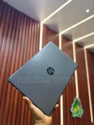 Laptop HP 15-Dw0037wm 8GB AMD Ryzen 5 SSD 256GB