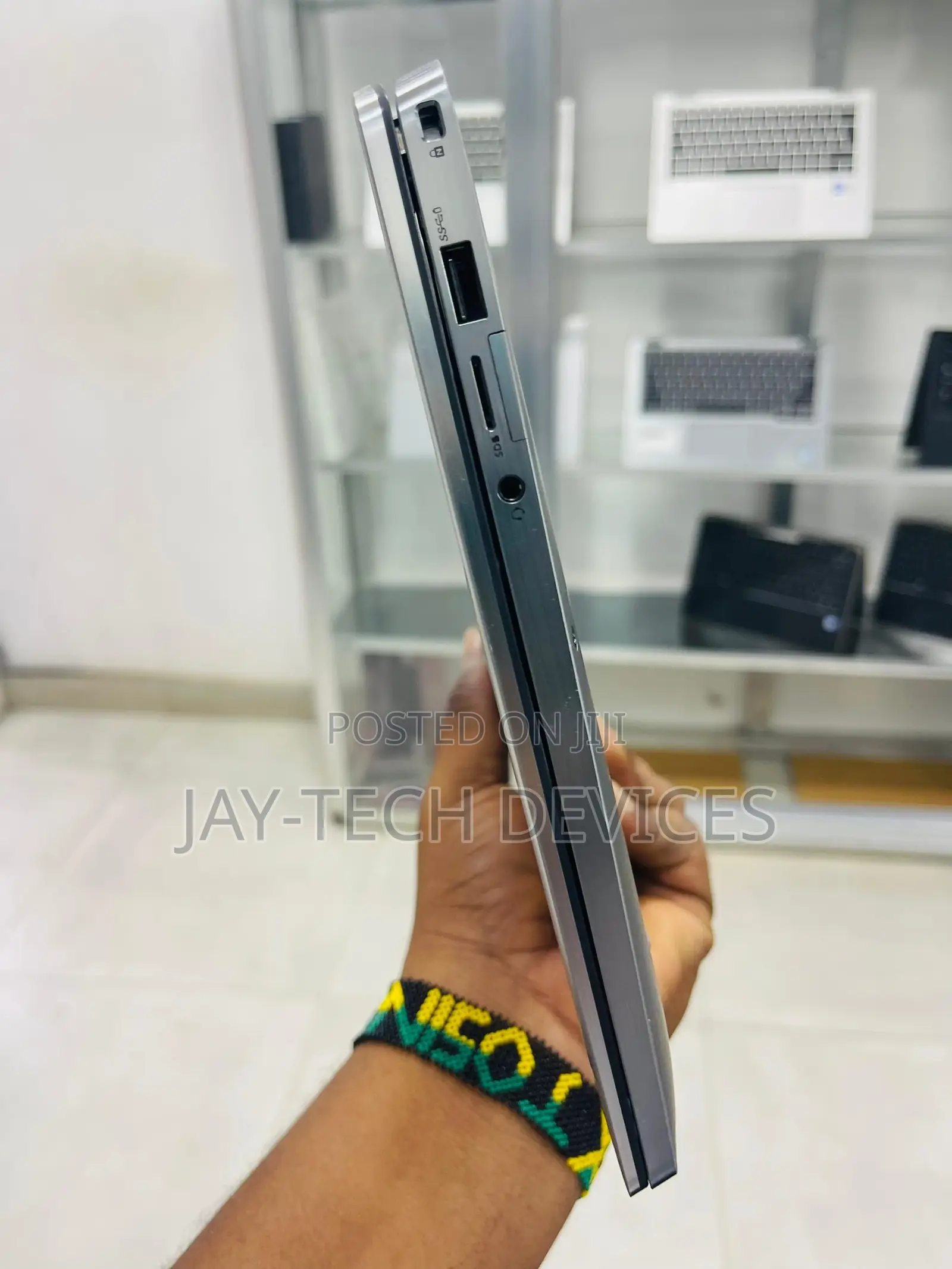 Laptop Dell Latitude 7400 8GB Intel Core I5 SSD 256GB