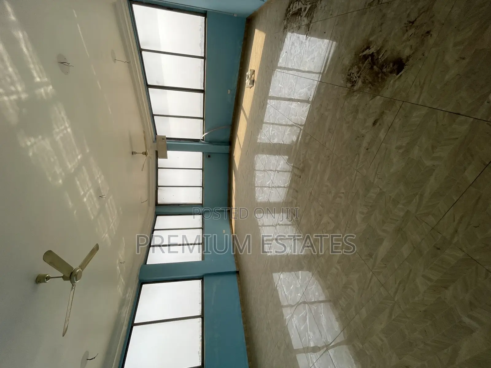 Spacious Office/Commercial Space With Over 10 Rooms for Rent